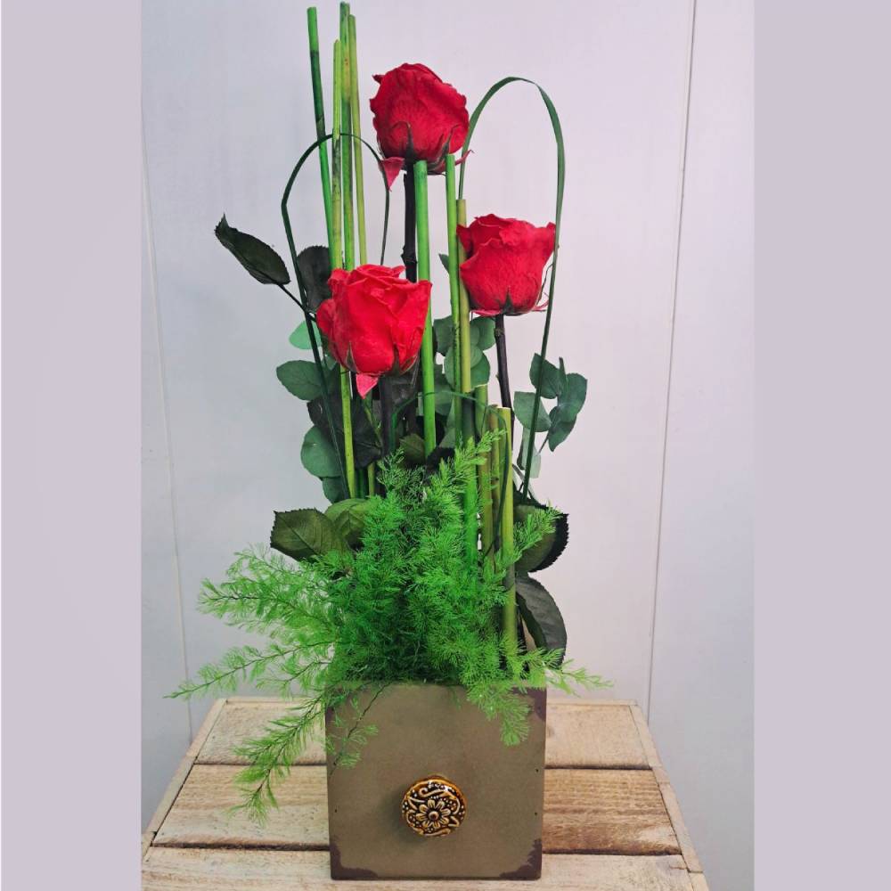 Centro de rosas preservadas Gamma