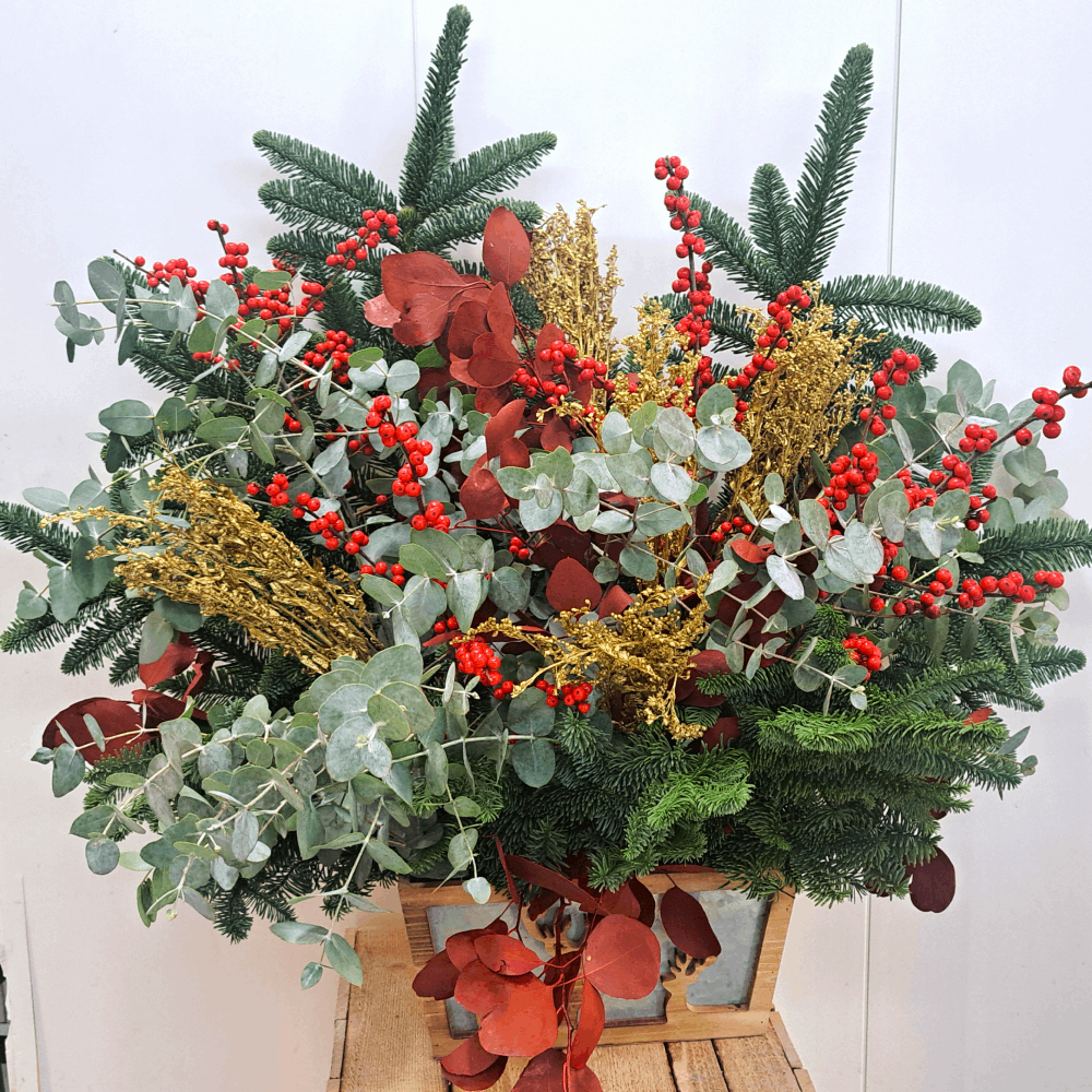 Centro de Navidad con flores frescas